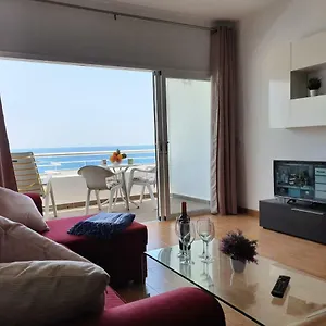 https://100-meters-from-the-ocean.in-canary-islands.com