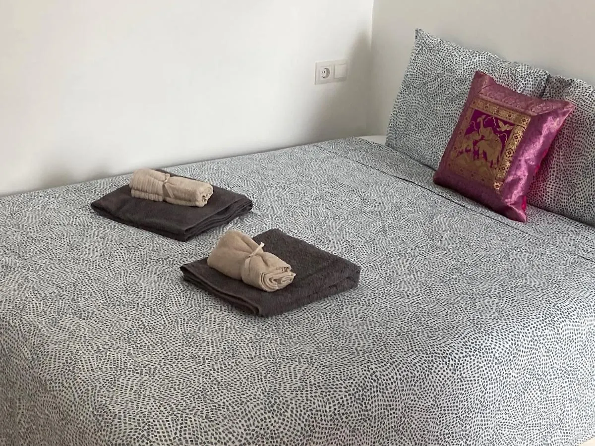 Malagueña Salerosa Apartamento - casa mata de 1 a 4 dormitorios con terraza o patio propio Málaga