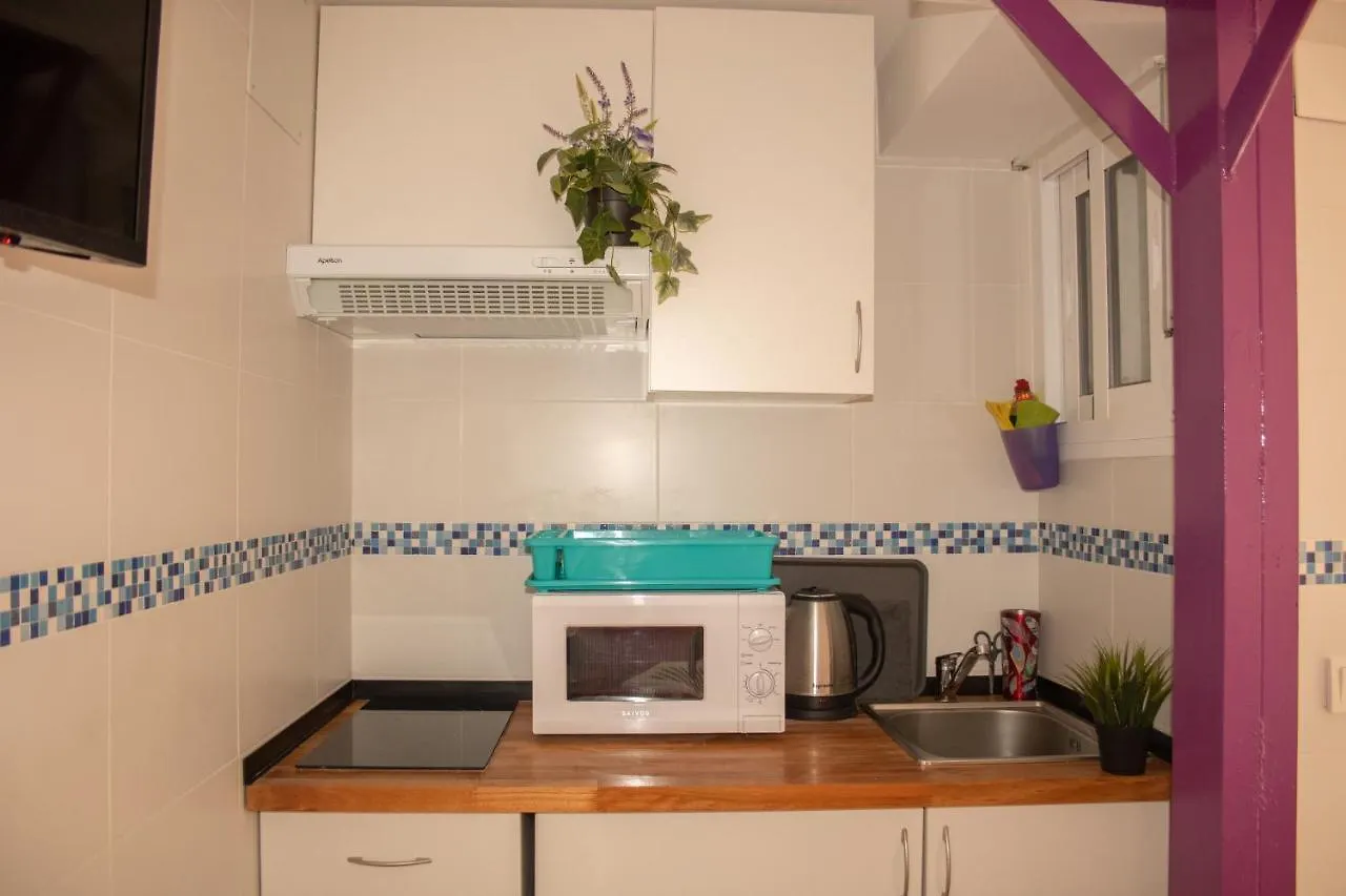 Malagueña Salerosa Apartamento - casa mata de 1 a 4 dormitorios con terraza o patio propio Málaga España